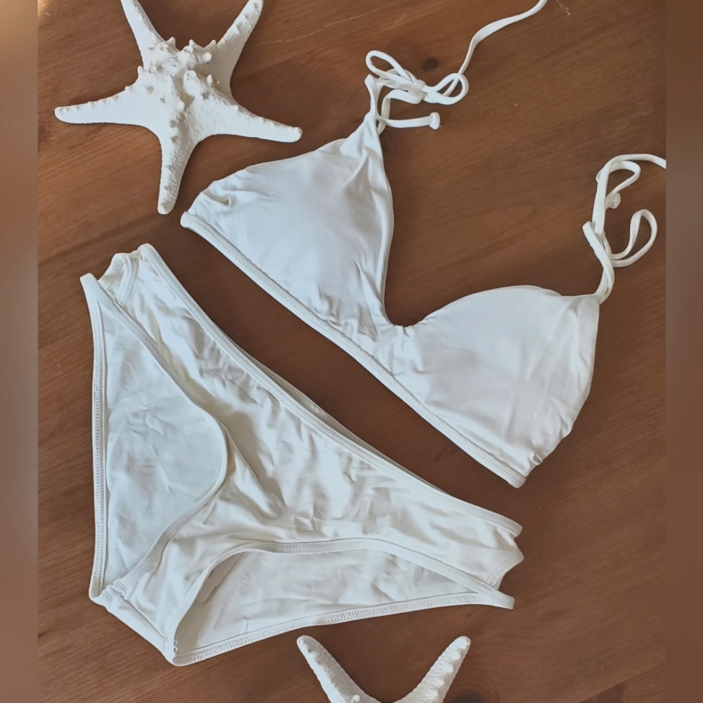 NWT L*Space Daisy Bikini Top in Cream in Size M